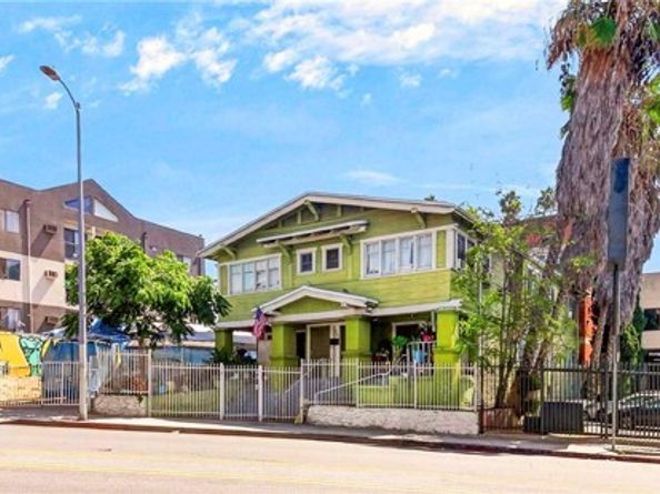972 S Hoover, Los Angeles CA 90006