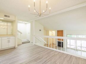 22239 Erwin Street, Woodland Hills (los Angeles) CA 91367