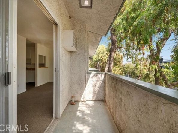 3649 Glendon Avenue 202, Los Angeles CA 90034