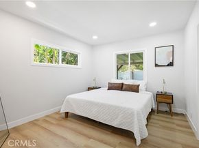 18746 Welby Way, Reseda (los Angeles) CA 91335