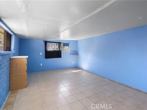 6049 Pennswood Avenue, Lakewood CA 90712