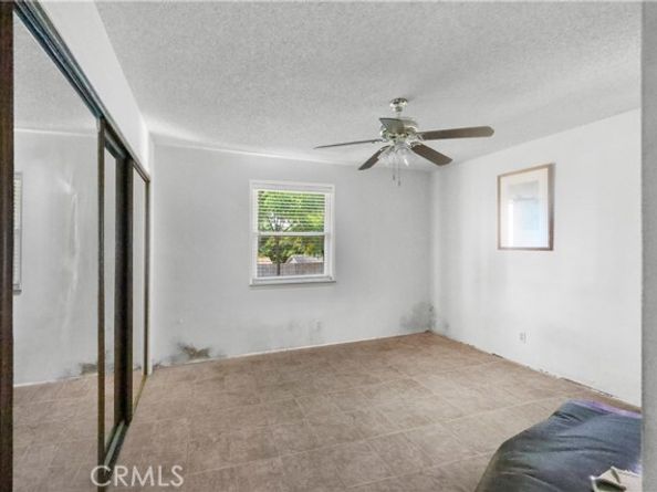 6049 Pennswood Avenue, Lakewood CA 90712