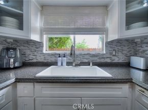 14265 Terra Bella St, Unit 32, Panorama City (los Angeles) CA 91402