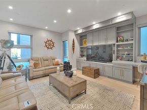 99 Surfside, Surfside (seal Beach) CA 90743