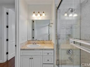 5027 Colfax 1, North Hollywood (los Angeles) CA 91601