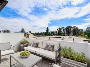 5027 Colfax 1, North Hollywood (los Angeles) CA 91601