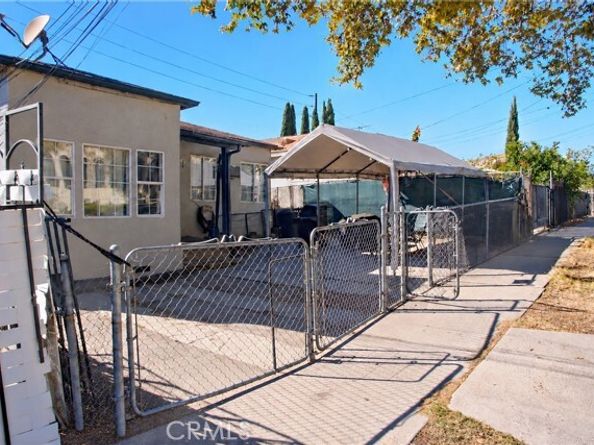 2206 W Avenue 30, Los Angeles CA 90065