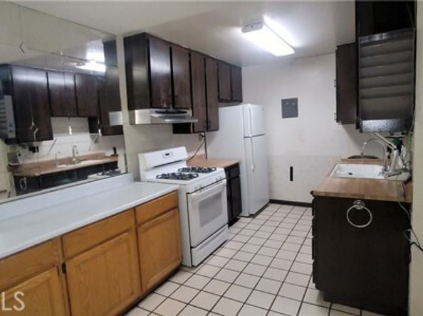 14805 Chase Street 105, Panorama City (los Angeles) CA 91402
