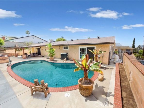 10165 Sully Drive, Sun Valley (los Angeles) CA 91352