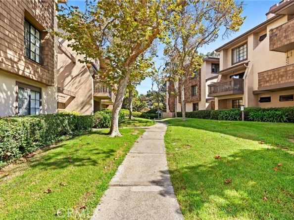 8870 Villa La Jolla Drive 210, La Jolla (san Diego) CA 92037