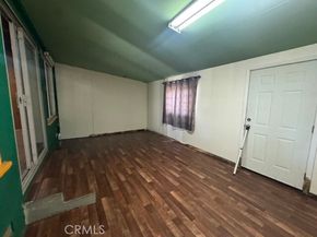 8146 Agnes, North Hollywood (los Angeles) CA 91605