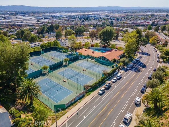 9531 Via Ricardo, Sun Valley (los Angeles) CA 91504