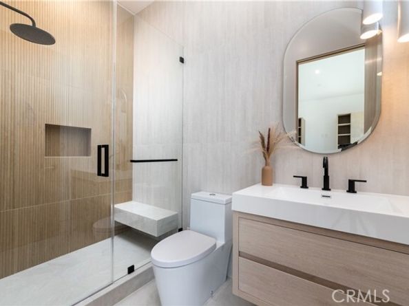 16749 Addison, Encino (los Angeles) CA 91436