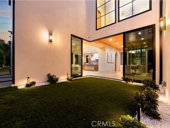 16749 Addison, Encino (los Angeles) CA 91436