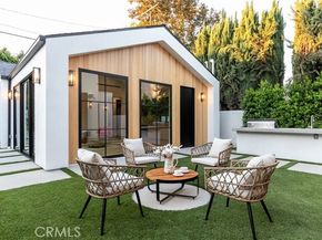 16749 Addison, Encino (los Angeles) CA 91436