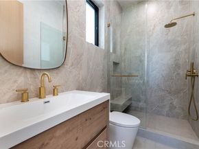 16749 Addison, Encino (los Angeles) CA 91436