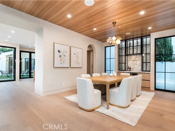 16749 Addison, Encino (los Angeles) CA 91436