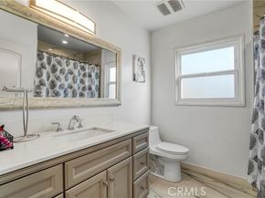 7663 Shadyglade Avenue, North Hollywood (los Angeles) CA 91605