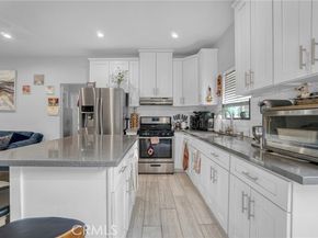 7663 Shadyglade Avenue, North Hollywood (los Angeles) CA 91605