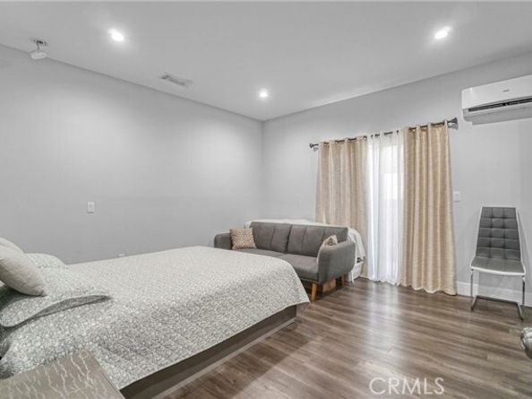7663 Shadyglade Avenue, North Hollywood (los Angeles) CA 91605