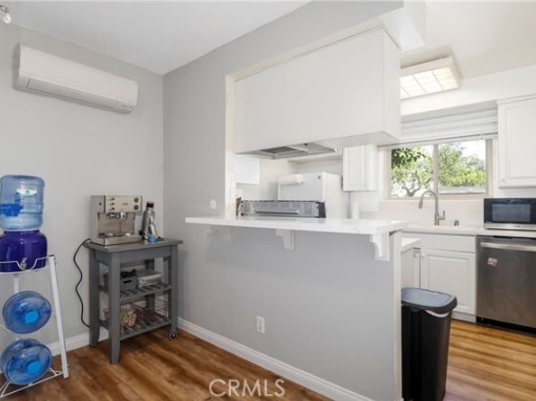 6021 Fountain Park Ln 2, Woodland Hills (los Angeles) CA 91367