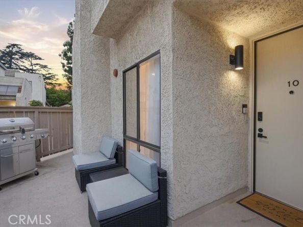 1734 N Verdugo 10, Glendale CA 91208