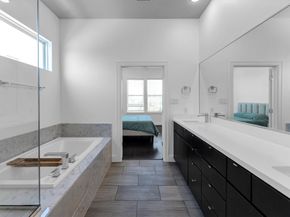 3111 Leeland Street, Houston TX 77003