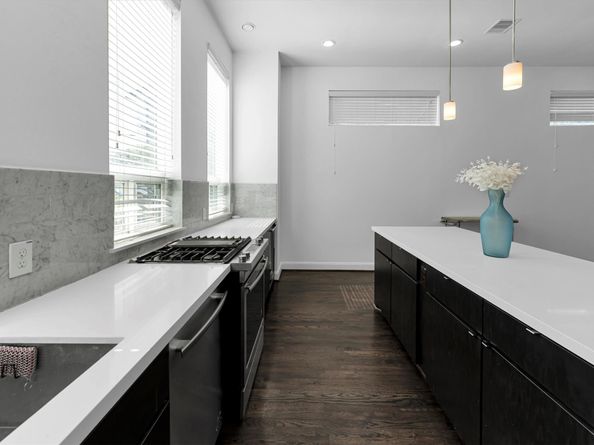 3111 Leeland Street, Houston TX 77003