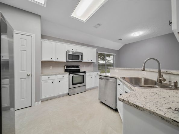 22028 Knights Cove Drive, Kingwood TX 77339