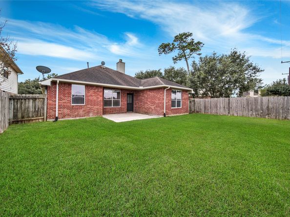 22028 Knights Cove Drive, Kingwood TX 77339