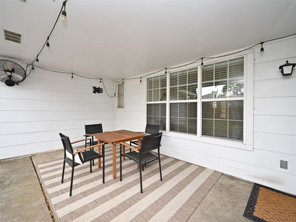 2730 Manila Lane, Houston TX 77043