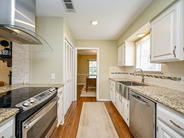 2730 Manila Lane, Houston TX 77043