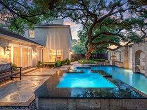 2105 Del Monte Drive, Houston TX 77019