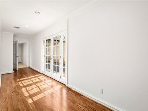 2105 Del Monte Drive, Houston TX 77019