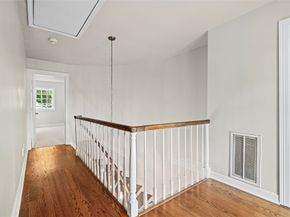 2105 Del Monte Drive, Houston TX 77019