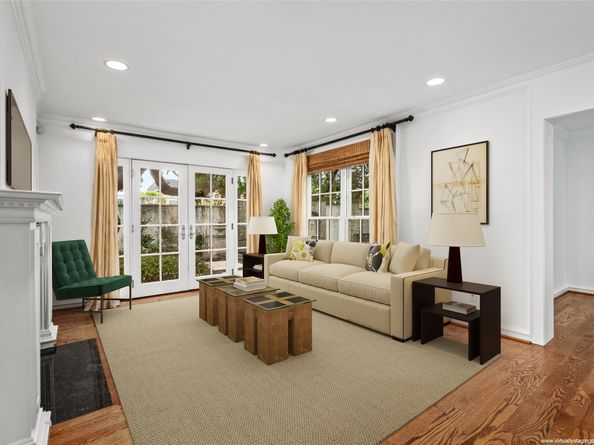 2105 Del Monte Drive, Houston TX 77019