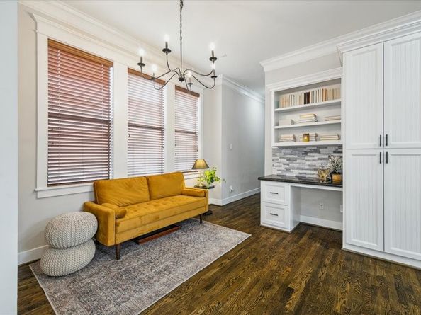 1200 W 24th Street, Houston TX 77008