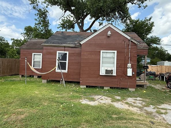4204 Wipprecht Street, Houston TX 77026