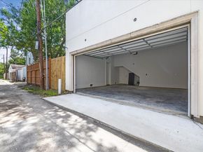 2216 Tangley Street, Houston TX 77005