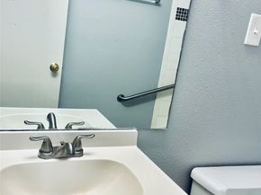 2601 Bellefontaine Street B209, Houston TX 77025