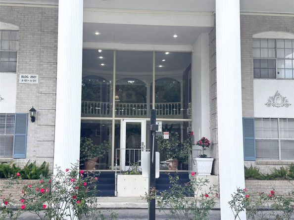 2601 Bellefontaine Street B209, Houston TX 77025