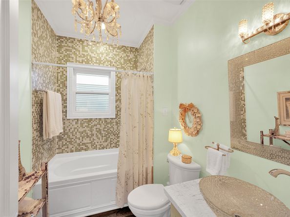418 Byrne Street, Houston TX 77009