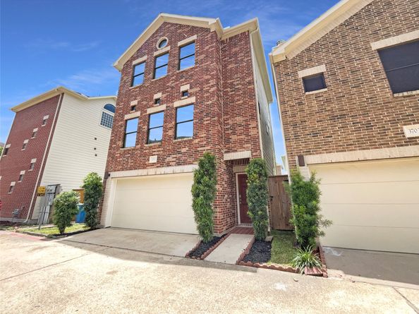 3701 Main Plaza Drive, Houston TX 77025