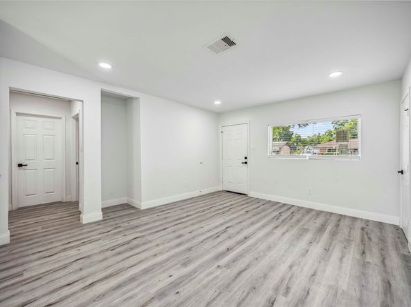 5751 Belmark Street, Houston TX 77033