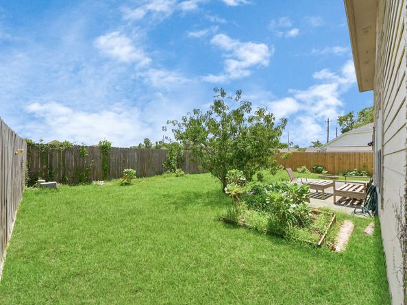 16227 Affirmed Way, Friendswood TX 77546