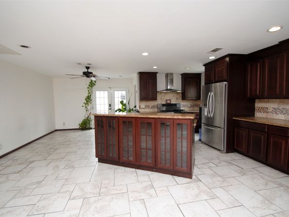 10667 Mayfield Road, Houston TX 77043