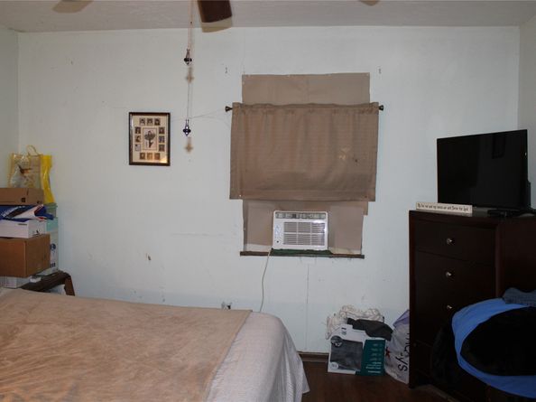 1203 Egypt Street, Houston TX 77009
