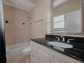 1002 W 22nd Street, Houston TX 77008