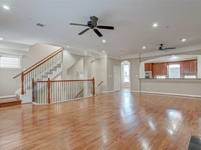1002 W 22nd Street, Houston TX 77008
