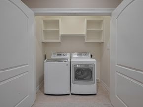 1002 W 22nd Street, Houston TX 77008